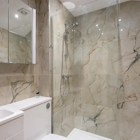 Flat 3 Garth House Apartament